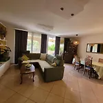 Апартаменты Leon