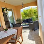 Leon Apartman *